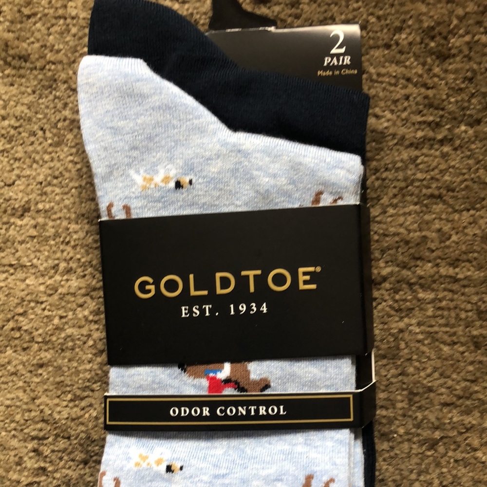 2 pair Men’s Gold Toe odor control socks